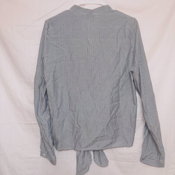 Dress Forum Blue White Striped Long Sleeve Button Up Tie Front Shirt size medium - Picture 7 of 7